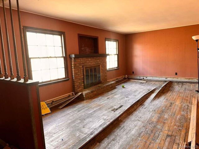 179 Roosevelt Road, Hyde Park, NY 12538