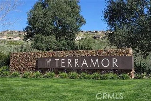 24123 E Beacon Court, Corona, CA 92883