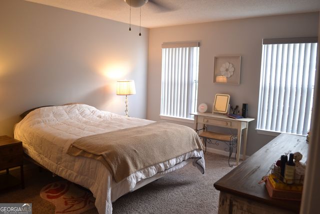 404 Ridgefield Drive, Peachtree City, GA 30269
