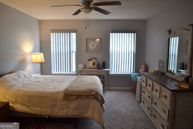 404 Ridgefield Drive, Peachtree City, GA 30269