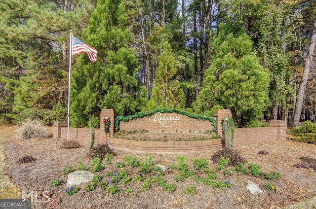 404 Ridgefield Drive, Peachtree City, GA 30269