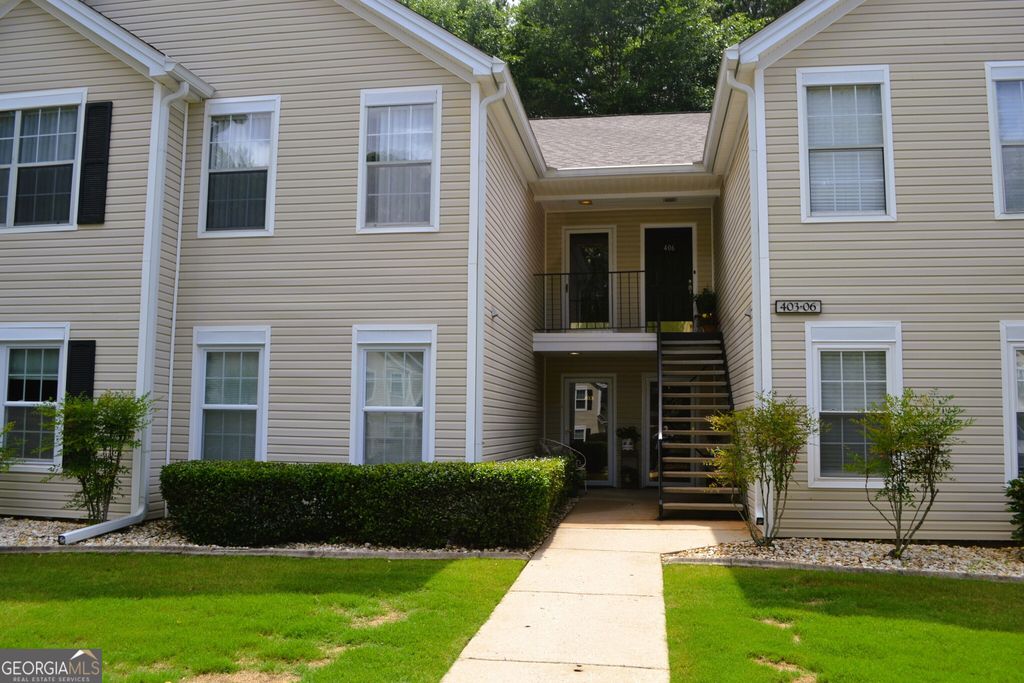 404 Ridgefield Drive, Peachtree City, GA 30269