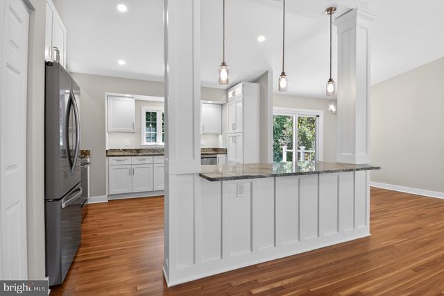 8815 BEAUCHAMP DR, Alexandria, VA 22309