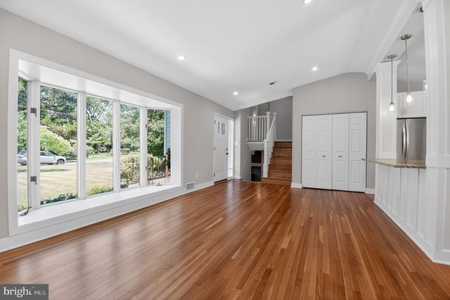 8815 BEAUCHAMP DR, Alexandria, VA 22309