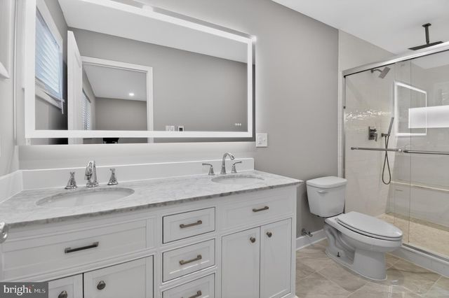 8815 BEAUCHAMP DR, Alexandria, VA 22309
