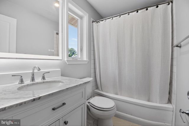 8815 BEAUCHAMP DR, Alexandria, VA 22309