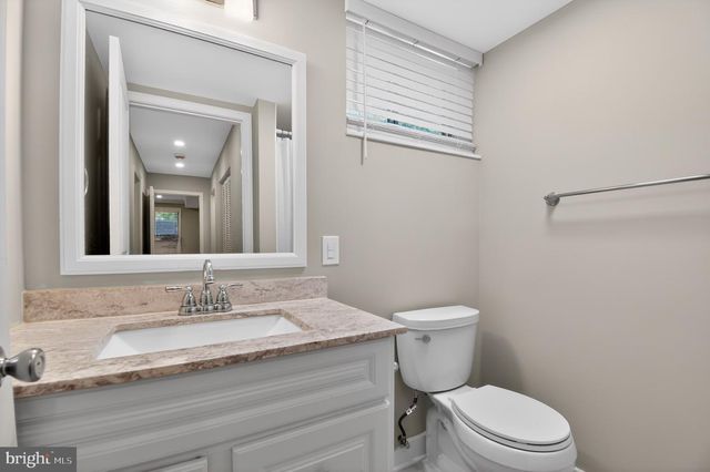 8815 BEAUCHAMP DR, Alexandria, VA 22309