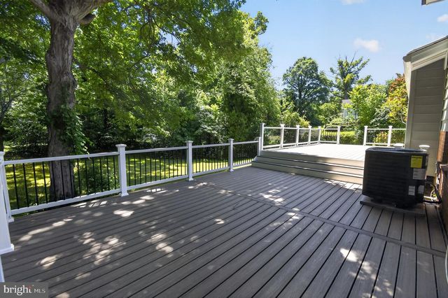 8815 BEAUCHAMP DR, Alexandria, VA 22309