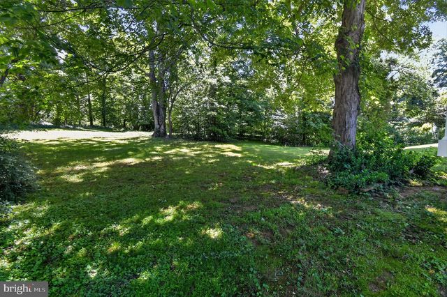 8815 BEAUCHAMP DR, Alexandria, VA 22309