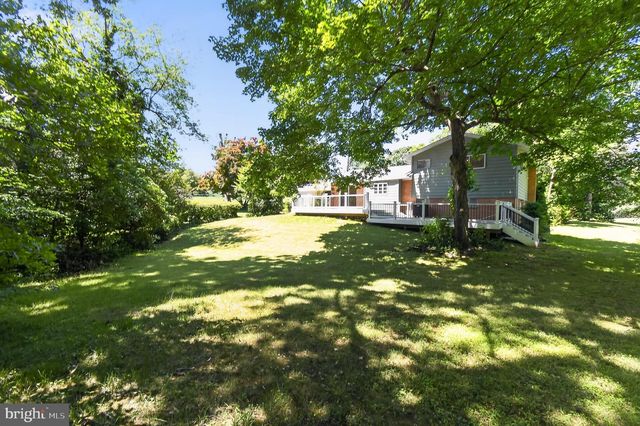 8815 BEAUCHAMP DR, Alexandria, VA 22309