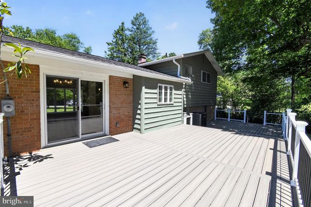 8815 BEAUCHAMP DR, Alexandria, VA 22309