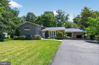 8815 BEAUCHAMP DR, Alexandria, VA 22309