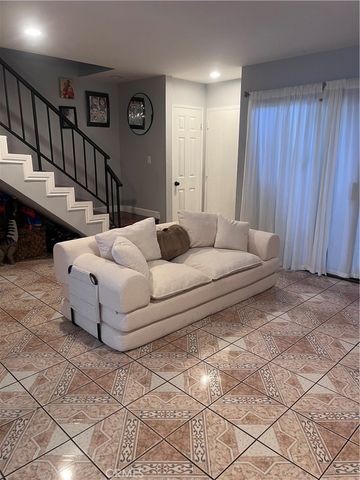 13540 Hubbard St Unit 10, Sylmar, CA 91342
