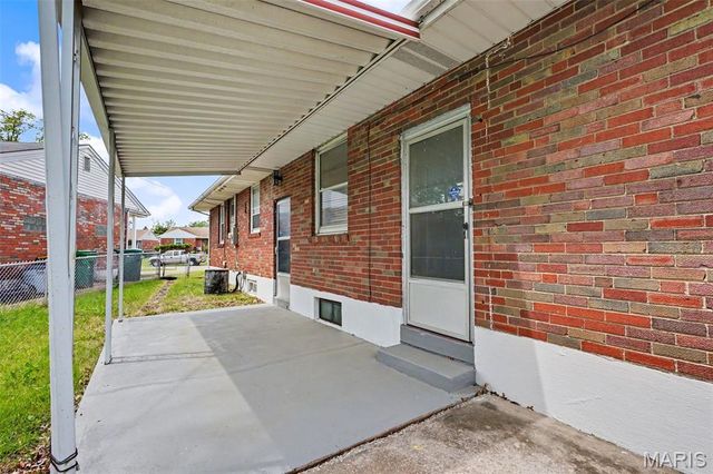 9448 Ardmore Drive, Bellefontaine Nghbrs, MO 63137
