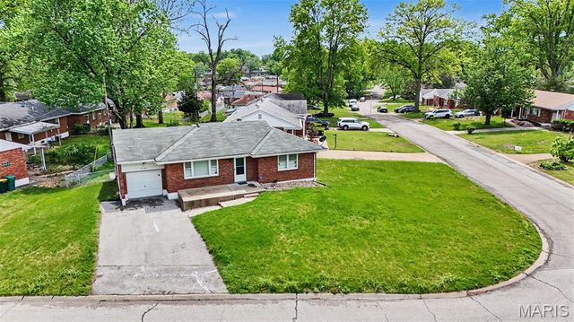 9448 Ardmore Drive, Bellefontaine Nghbrs, MO 63137