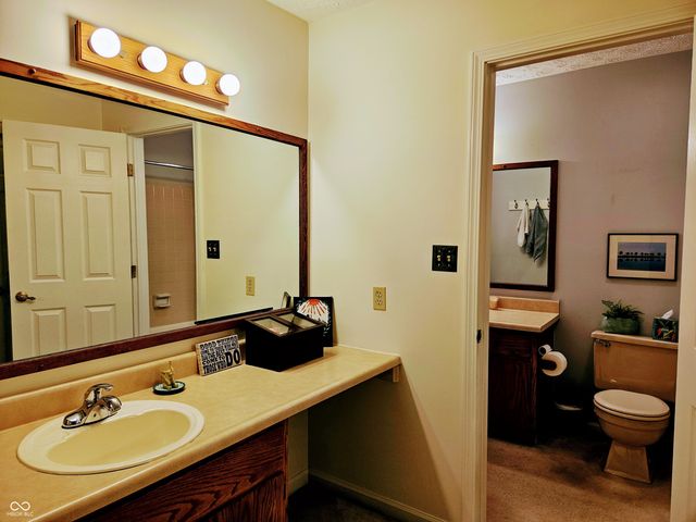 9577 Bay Vista West Drive, Indianapolis, IN 46250