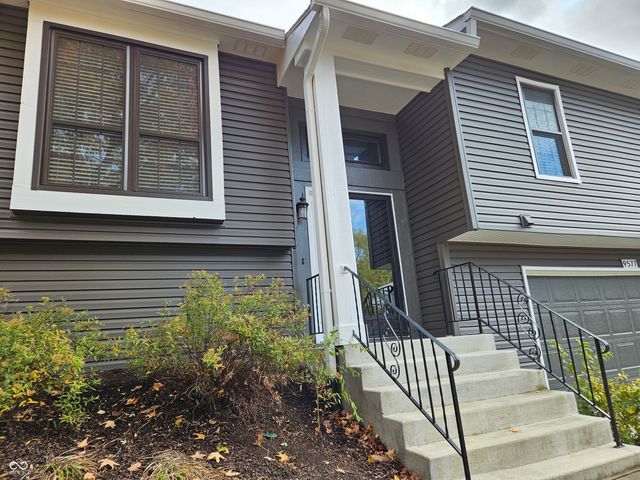 9577 Bay Vista West Drive, Indianapolis, IN 46250