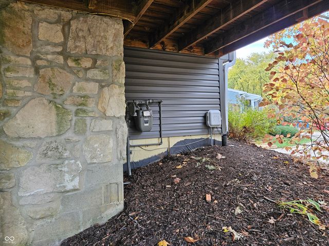 9577 Bay Vista West Drive, Indianapolis, IN 46250