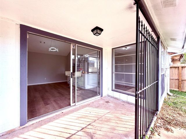 12071 Plumbrook Drive, Houston, TX 77099