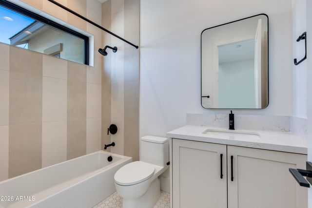 4041 E MOUNTAIN VIEW Road, Phoenix, AZ 85028