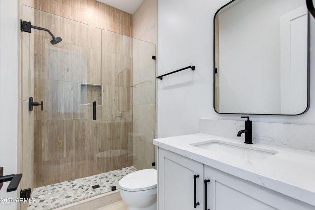 4041 E MOUNTAIN VIEW Road, Phoenix, AZ 85028