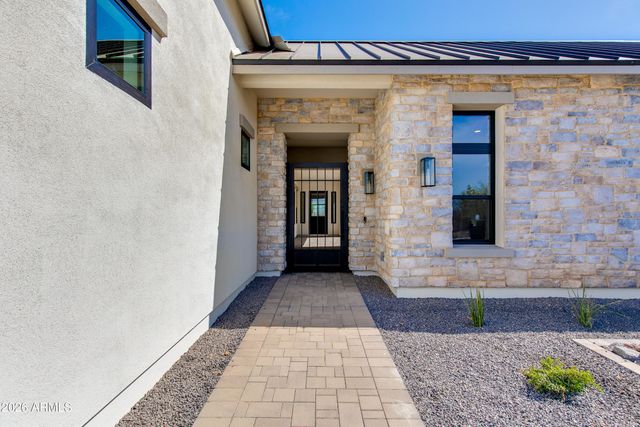 4041 E MOUNTAIN VIEW Road, Phoenix, AZ 85028