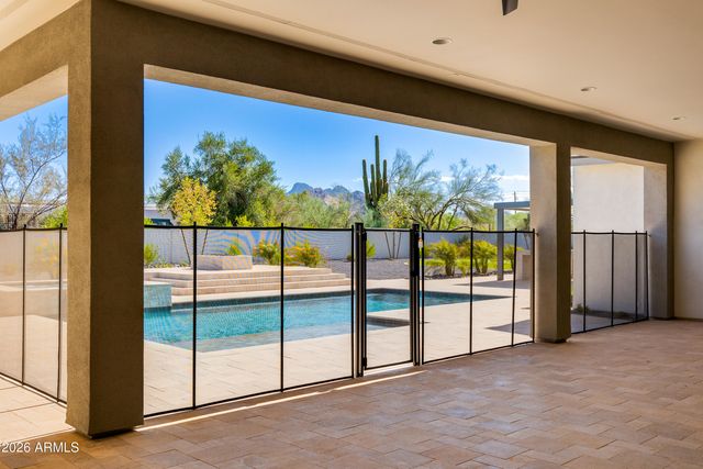 4041 E MOUNTAIN VIEW Road, Phoenix, AZ 85028