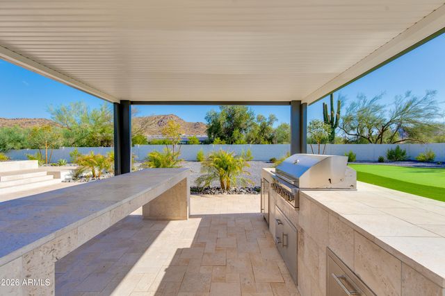 4041 E MOUNTAIN VIEW Road, Phoenix, AZ 85028