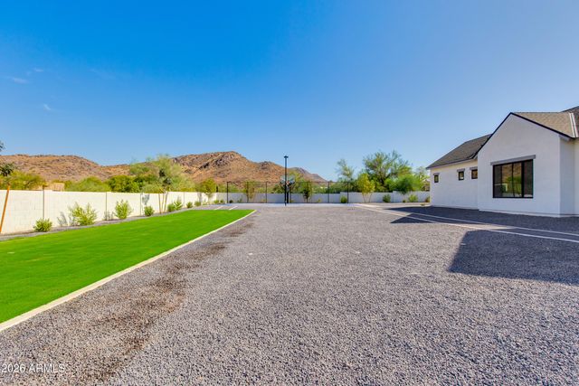 4041 E MOUNTAIN VIEW Road, Phoenix, AZ 85028
