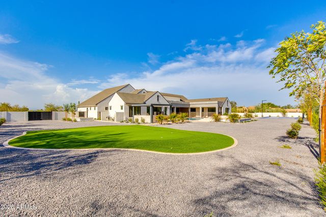 4041 E MOUNTAIN VIEW Road, Phoenix, AZ 85028