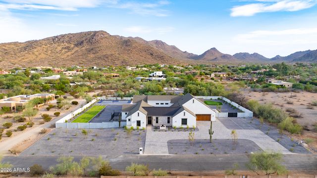 4041 E MOUNTAIN VIEW Road, Phoenix, AZ 85028