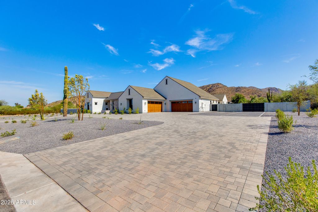 4041 E MOUNTAIN VIEW Road, Phoenix, AZ 85028 — photo 3