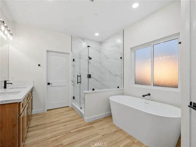 23842 Cahuilla, Apple Valley, CA 92307