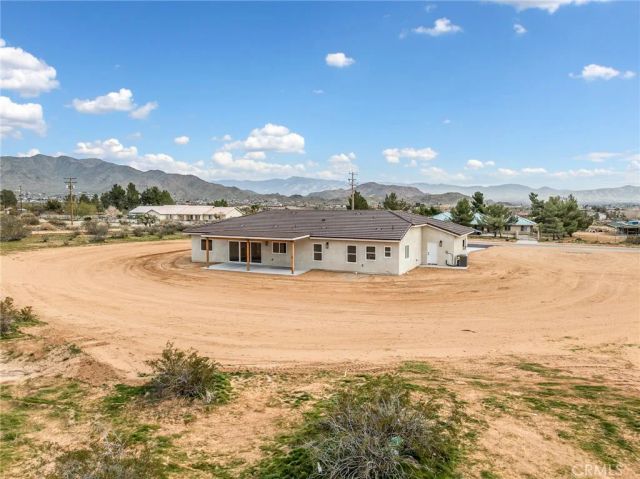 23842 Cahuilla, Apple Valley, CA 92307