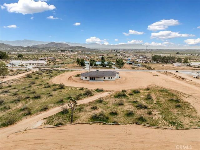 23842 Cahuilla, Apple Valley, CA 92307