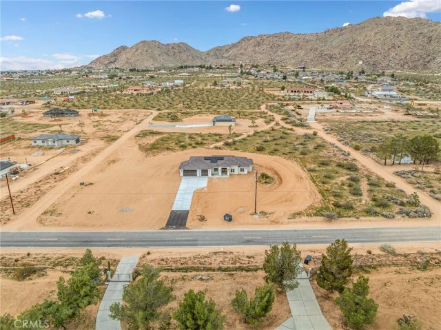 23842 Cahuilla, Apple Valley, CA 92307
