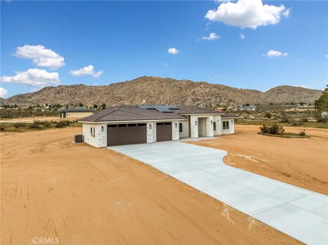 23842 Cahuilla, Apple Valley, CA 92307