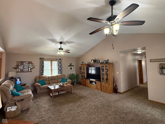 825 E Barachel Lane, Greensburg, IN 47240