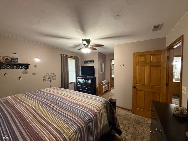 825 E Barachel Lane, Greensburg, IN 47240