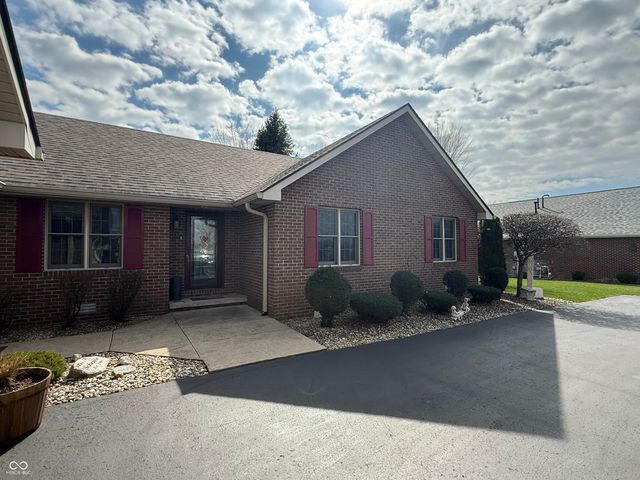 825 E Barachel Lane, Greensburg, IN 47240