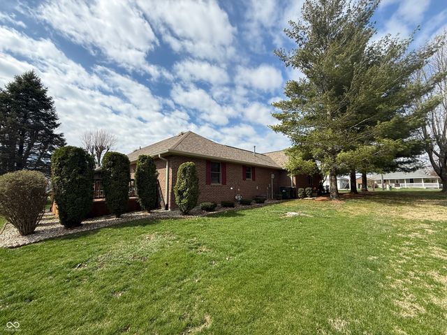 825 E Barachel Lane, Greensburg, IN 47240