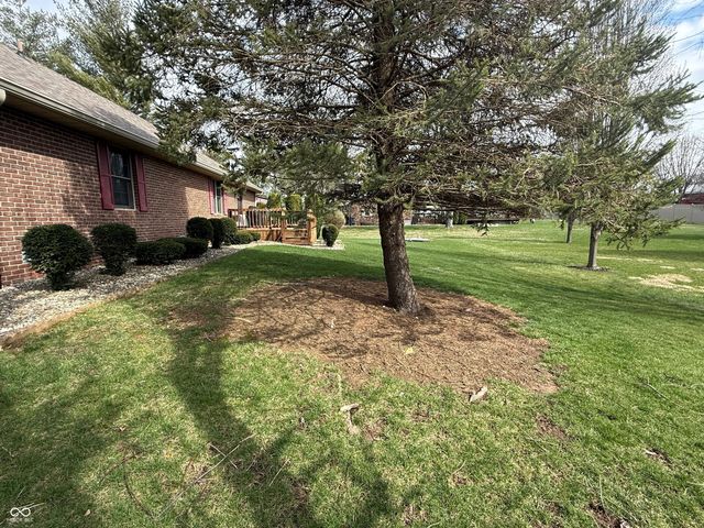 825 E Barachel Lane, Greensburg, IN 47240