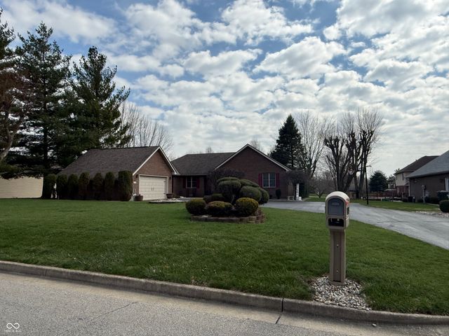 825 E Barachel Lane, Greensburg, IN 47240