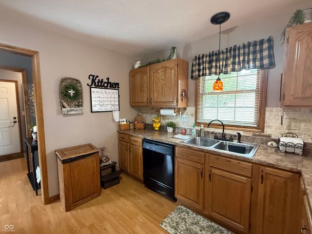 825 E Barachel Lane, Greensburg, IN 47240