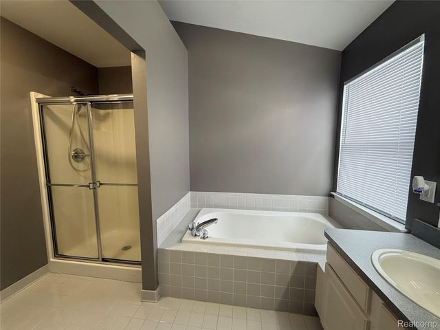 9032 Solitude Lane, Van Buren Charter Township, MI 48111