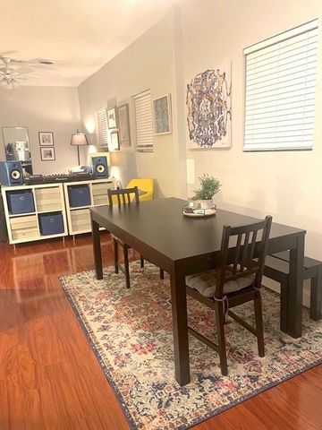820 East 6th 3, Boston, MA 02127