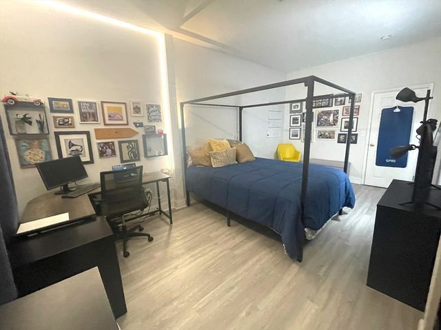 820 East 6th 3, Boston, MA 02127