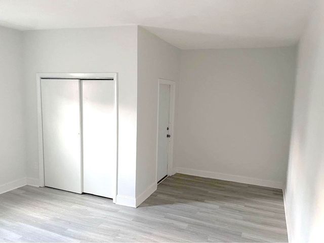 820 East 6th 3, Boston, MA 02127