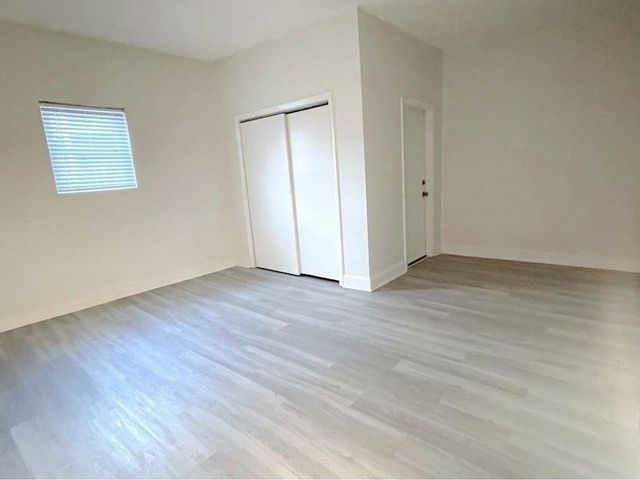 820 East 6th 3, Boston, MA 02127