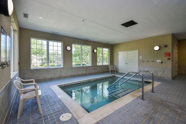 2612 Drexel Drive, Naperville, IL 60564